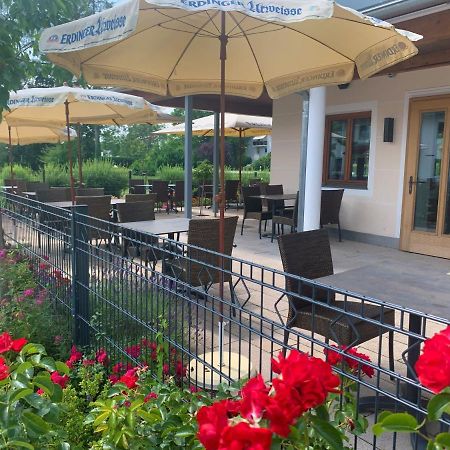 Hotel Heimfeld Restaurant Cafe Garching an Der Alz Exterior photo
